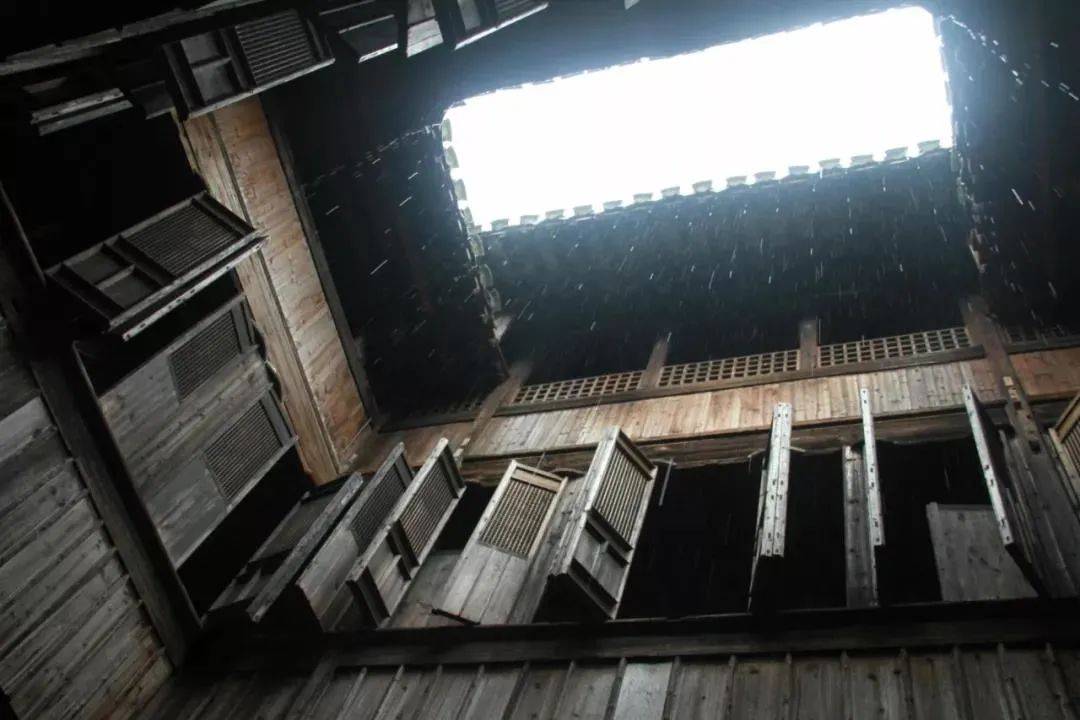 29eceb6ff85c4e2b8254eefc67a575f1.jpeg