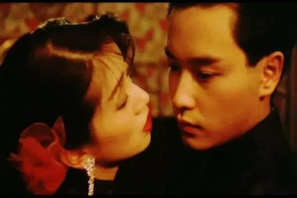 因为|让张艺谋冯小刚怀念，让梁家辉哽咽，梅艳芳是一个时代的传奇