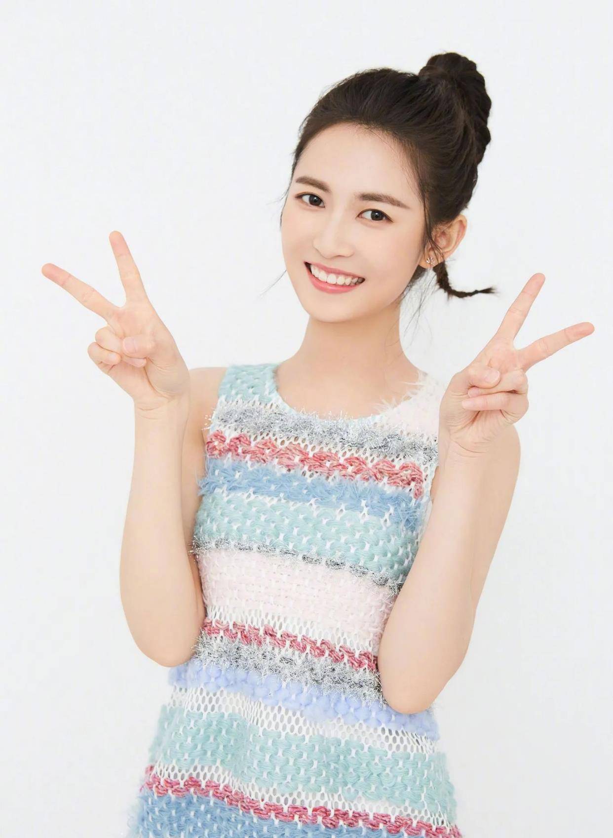 高挺古装美女陈钰琪