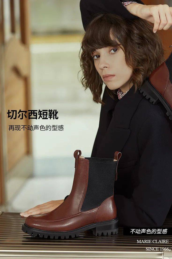 灯芯绒 别再穿高跟鞋了,奶奶裤+短靴才是今年秋冬最流行!