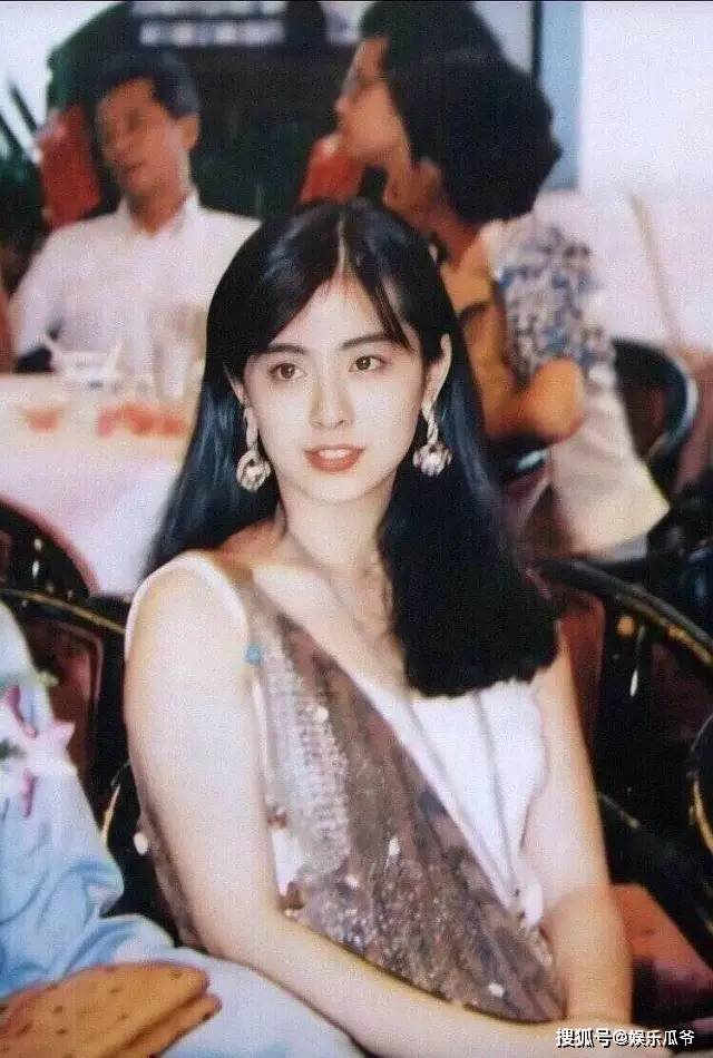 眼睛李嘉欣全脸无死角，林青霞眼睛太动人，哪位女星符合你的审美？