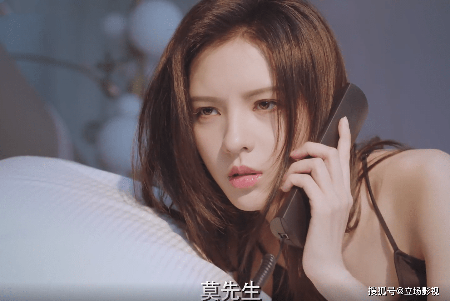 因为|《夜色暗涌时》首播,张予曦搭档刘学义,套路满满却又烂又好看