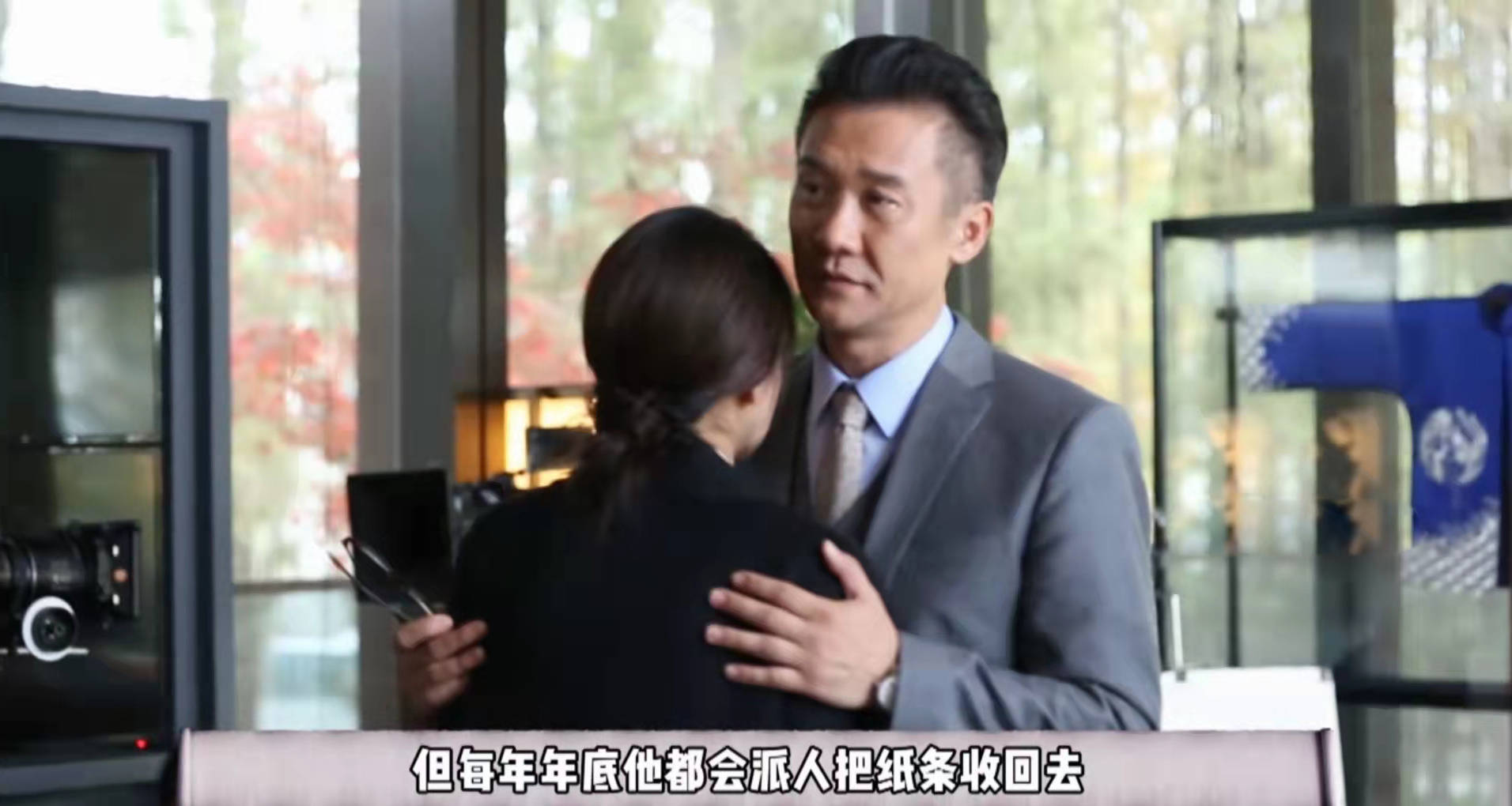 六大|细数《突围》六大谜题：武玲珑背后大佬到底是谁？她是林满江情妇吗？