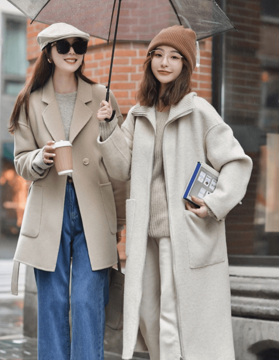 姐妹 冬天了怎么穿？建议和姐妹安排上“闺蜜装”，出街回头率百分百！