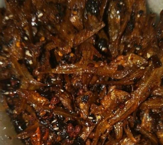 花椒|做小鱼干时,要不要焯水?很多人都不懂,难怪自制小鱼干不辣不香