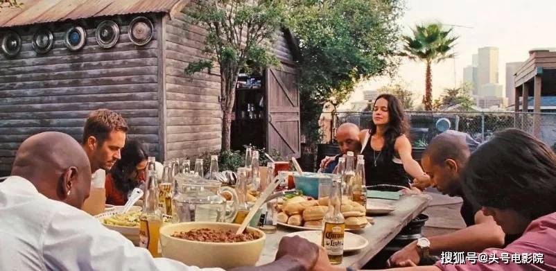 巨石|消费保罗沃克？范迪塞尔邀巨石强森演《速激10》，称对方小兄弟