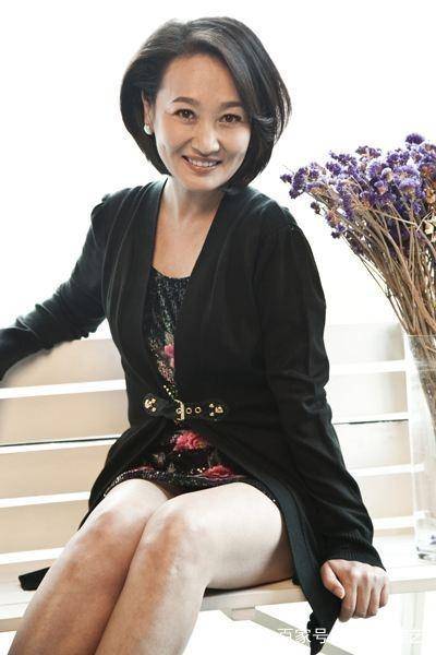 不过哈斯高娃曾经可是斯琴高娃之后的内蒙古第一女演员,当时很多的