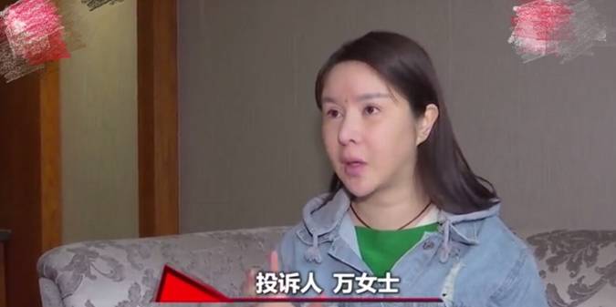 胸部女子花27万做10项整容手术，结果越整越丑：胸部都垫到接近脖子了