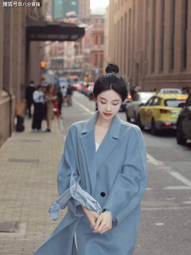 棕色 优雅女人会穿“大衣”更有气质,不老气、不扮嫩,这才是最好状态