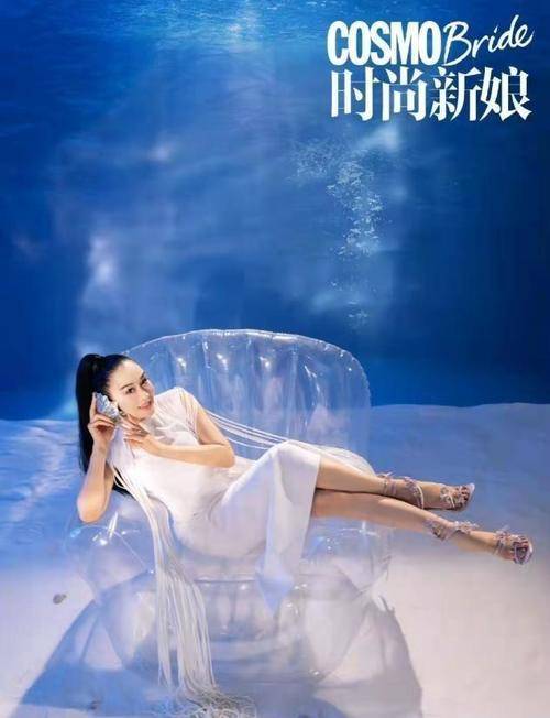 设计 随着年龄的流逝，钟丽缇照旧富态