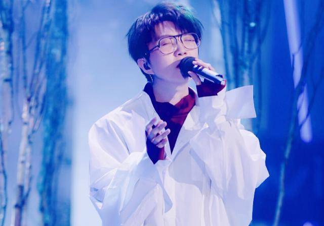 八杯酒|毛不易的三首歌曲，唱出了无数个平凡人的心声，哪首歌最触动你？