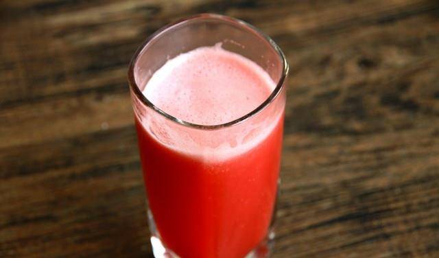 网友|天气太热,就做了一个菜,有荤有素一锅出,网友:这妈妈会偷懒