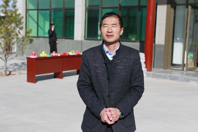 地处白水县城关镇小雷西凤村.