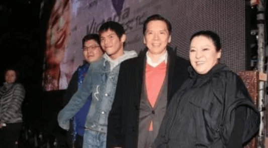 家族|郭碧婷的坚持，自己选的豪门，咬着牙也要把路走完！