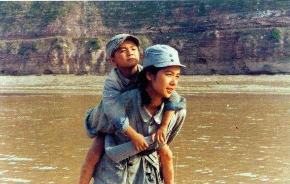 学长|张静初在剧组“勾引”顾长卫，转身就被删完戏份，蒋雯丽太狠了