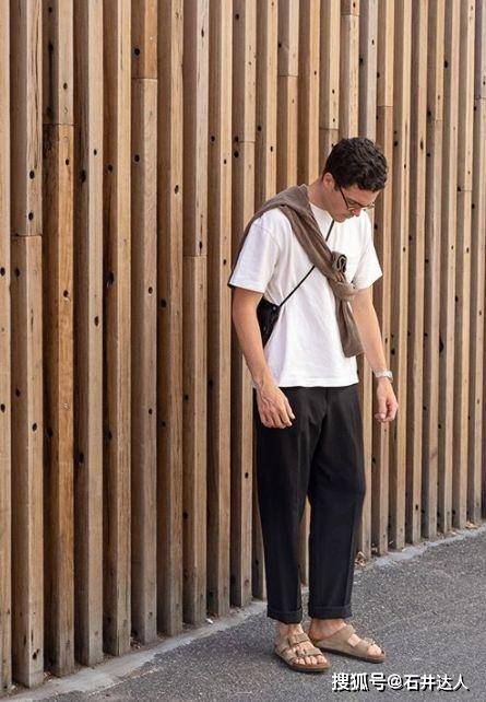 女友 女友嫌你邋遢没衣品？不妨试试这4种搭配技巧，造型干净帅气