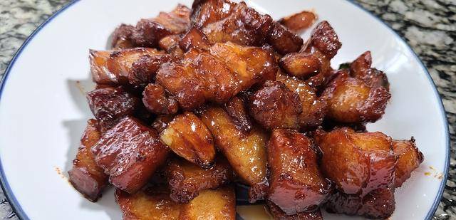 做法|五花肉吃得多了,还是这种家常做法好吃,简单下饭又营养