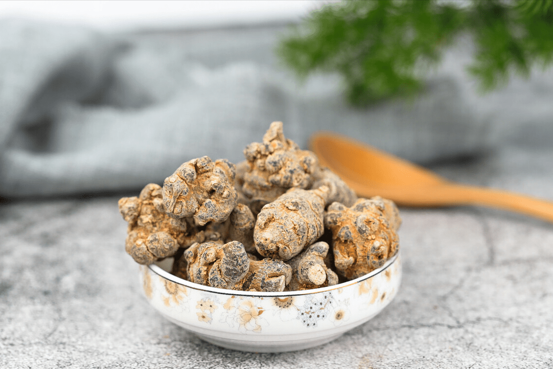 草乌|中药专家提醒：这3种中草药请不要自行服用，以防发生意外