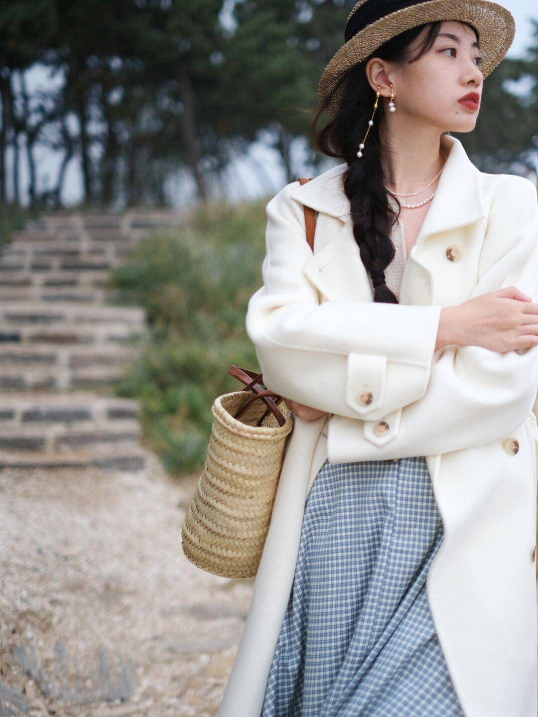 小个子 冬天想要穿出时尚感，怎么能少得了风衣？这些穿搭保暖又洋气