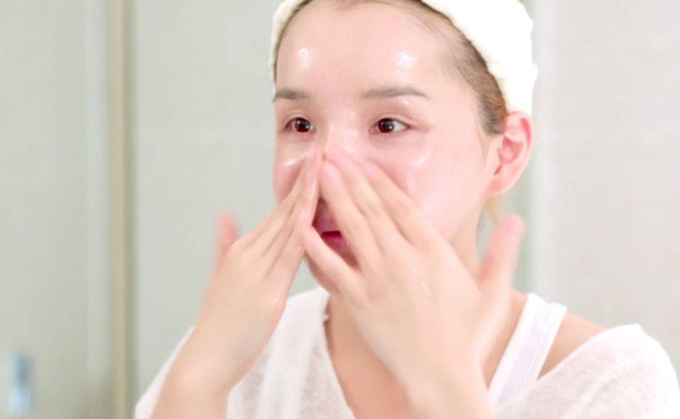黑头女人必知：3个低成本的润肤美容小妙招，少花钱也能养出白富美！