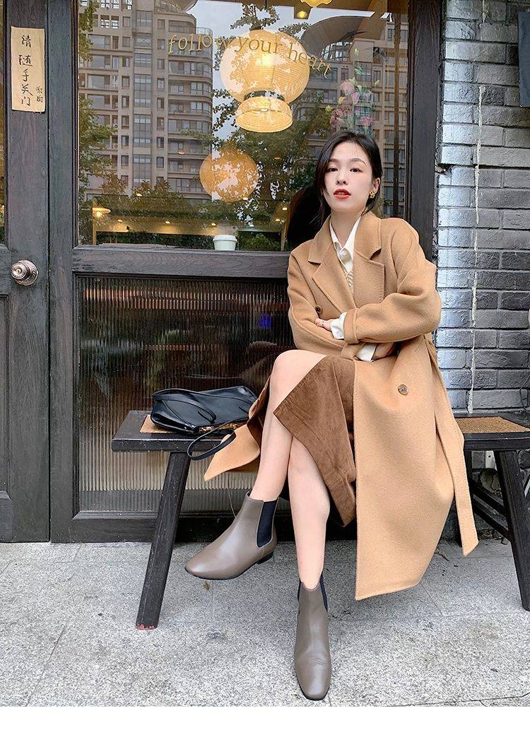 整体 秋冬穿大衣尽量少配打底裤，学时尚博主搭配半身裙，优雅更提气质