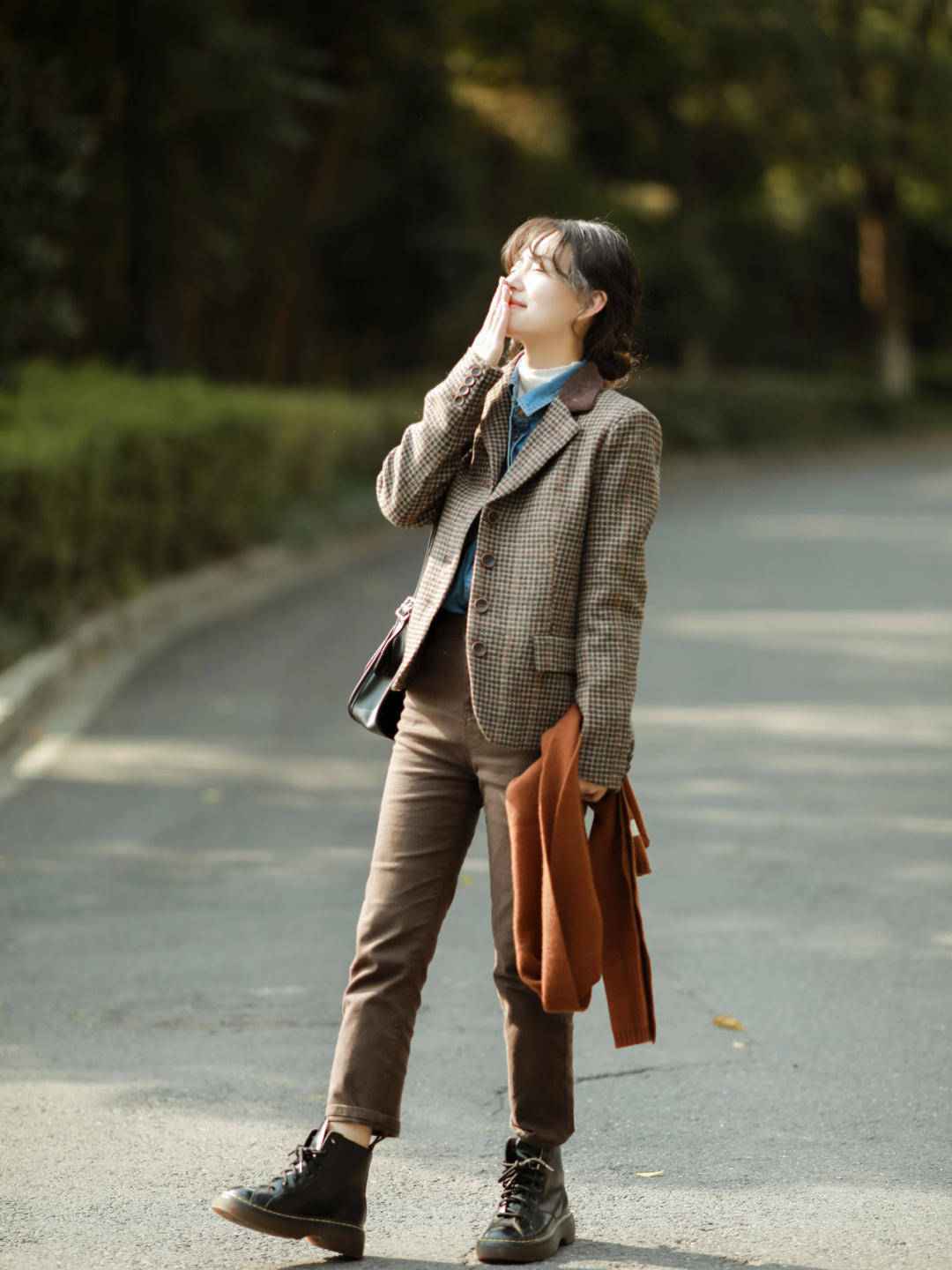 羊羔 普通女生冬天怎么穿才洋气?看看这些穿搭造型,日常实用又显气质