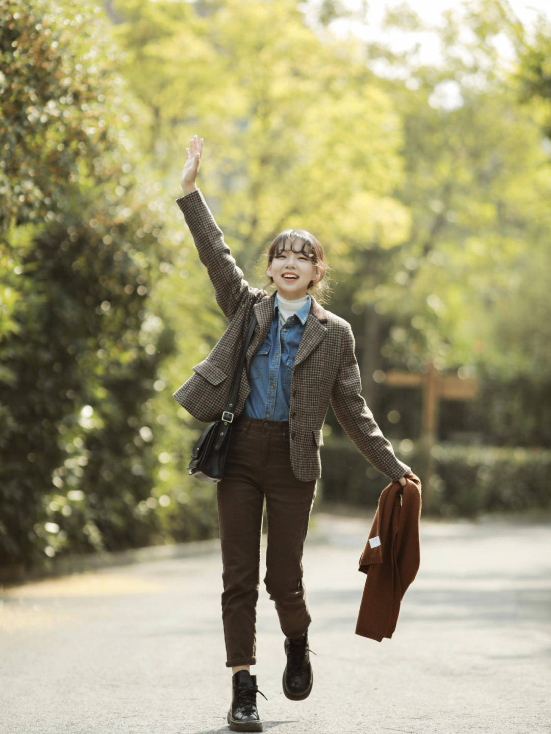羊羔 普通女生冬天怎么穿才洋气?看看这些穿搭造型,日常实用又显气质