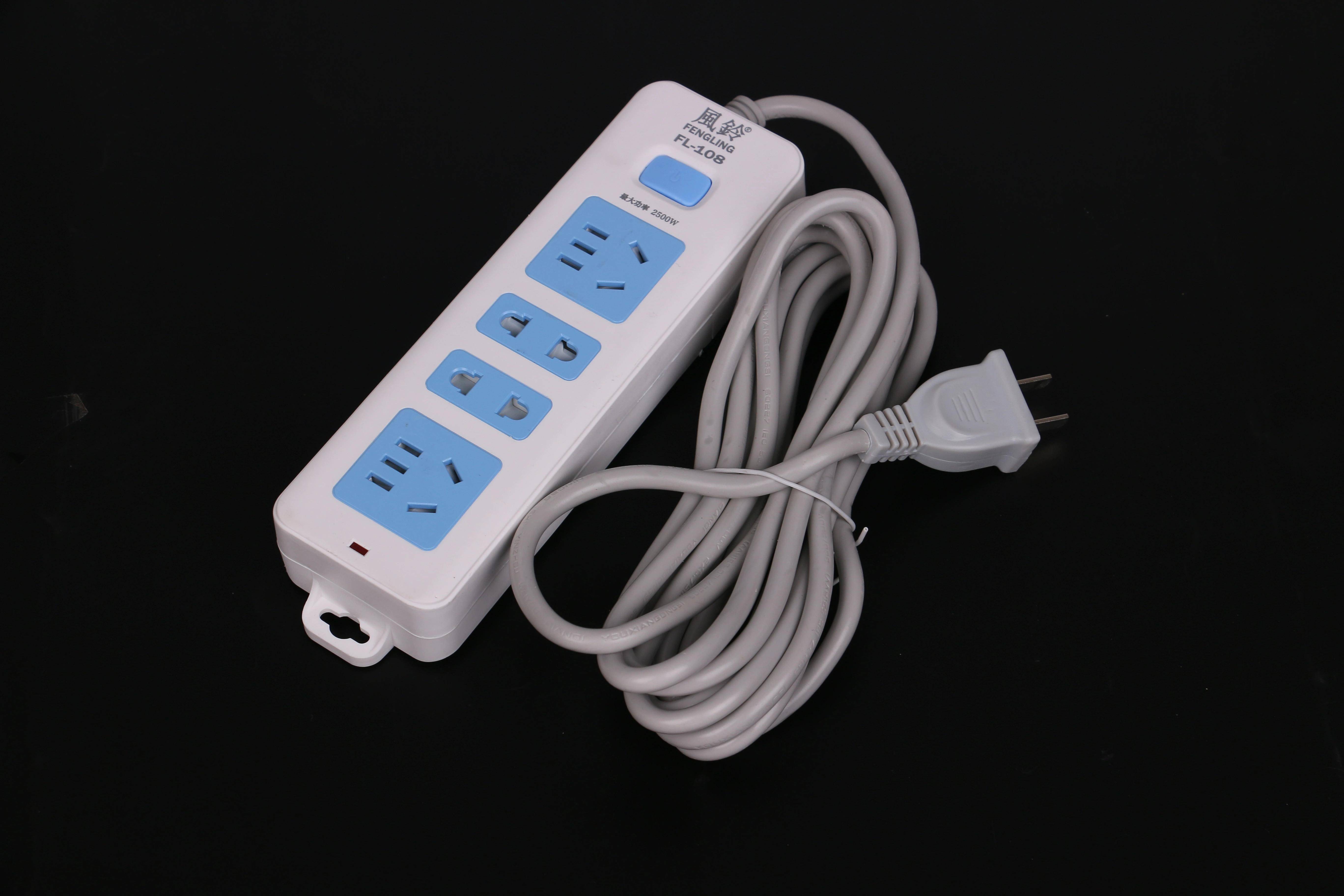 万能插排被国家明令禁止使用11年,可为何屡禁不止,甚至多数国人使用