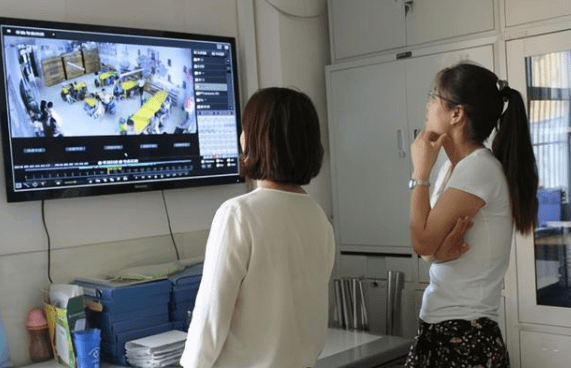 家长|“到底按不按监控?”家长联名要幼儿园按监控,两个月后集体反悔