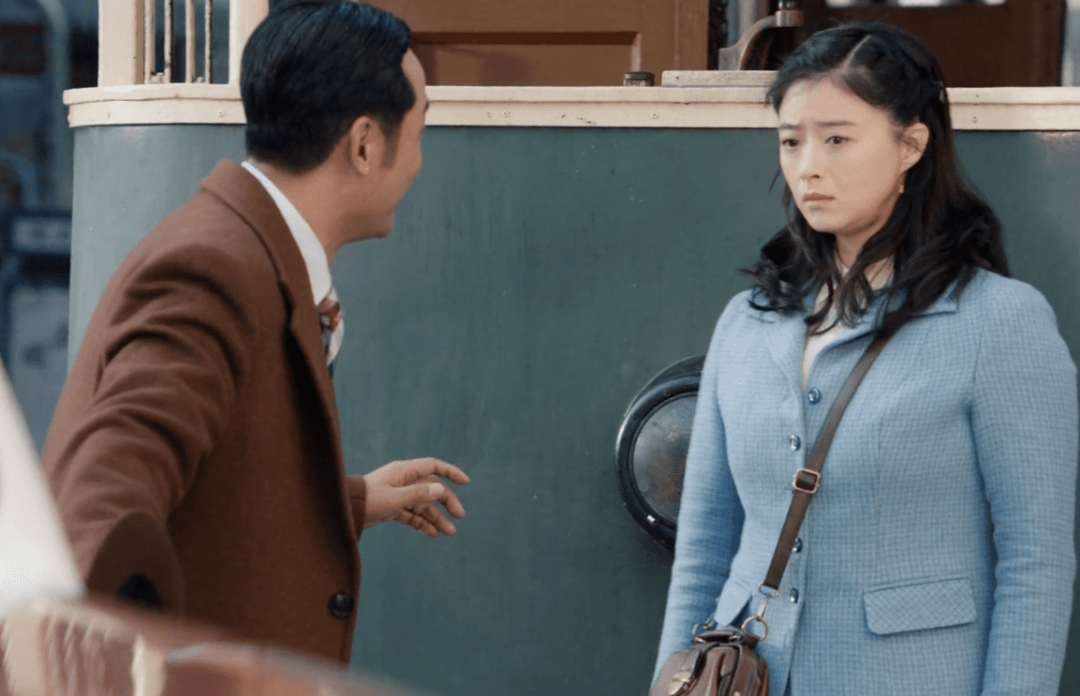 幻想身材丰满，眼窝明显脸干瘪，这11位大龄女星打碎我对少女的幻想