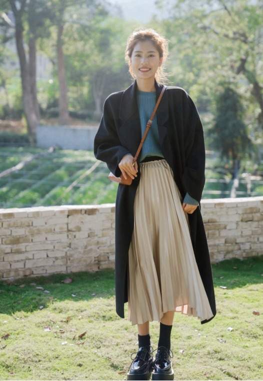 配饰 “黑色大衣”烂大街？冬天学会这4套穿搭就够了，让你保暖又洋气