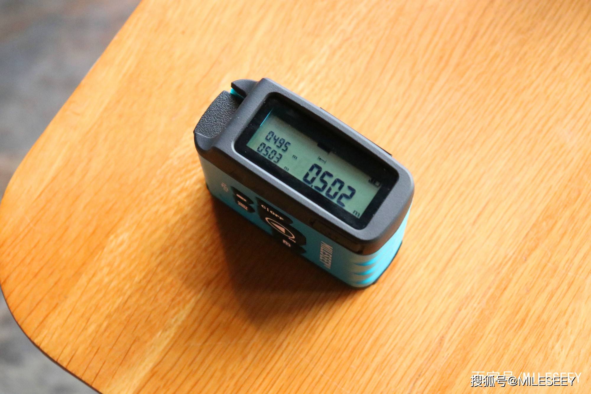 如何使用卷尺进行精准测量 b908864f36df4c64a91e8271e9a789e6.jpeg