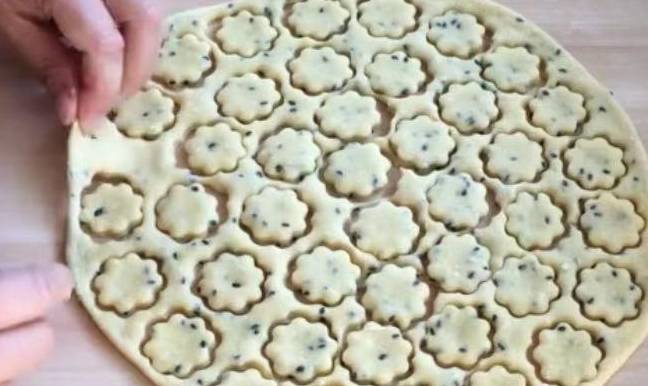 做法|面粉别只会蒸馒头了，换种做法，孩子超爱吃，我三天两头做一次