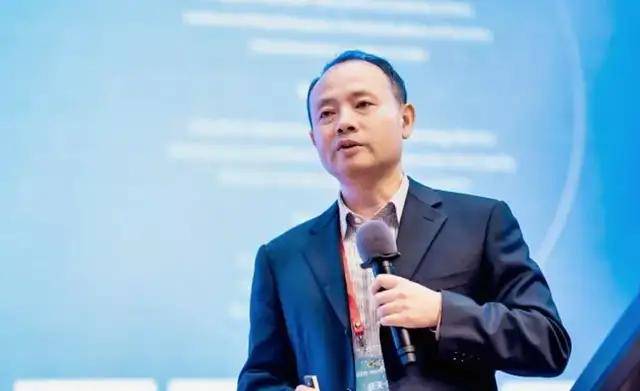 清华任天令团队研发石墨烯基织物，体征异常可发声提醒