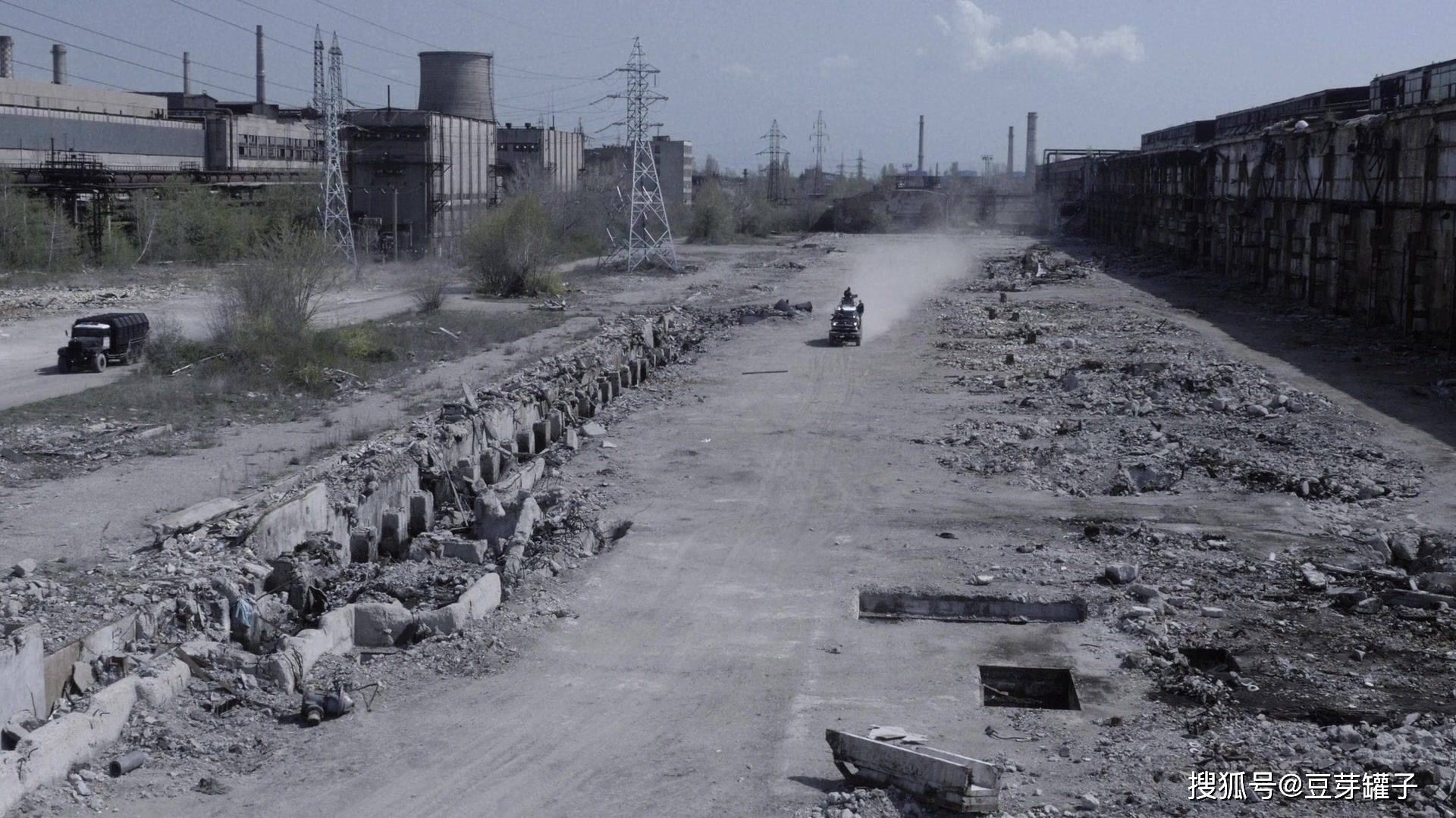 唐纳·吉布森|《死亡飞车4》,一部好看的暴力美学电影,还是一部狗尾续貂之作