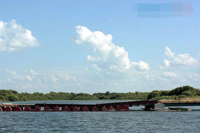 全新大桥刚修建完工 然而大雨过后设计师没脸见村民 居民