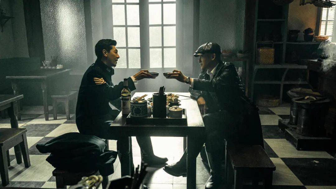 邦德|精英特工如何凸显不俗品位？除了穿衣，最离不开的是它…