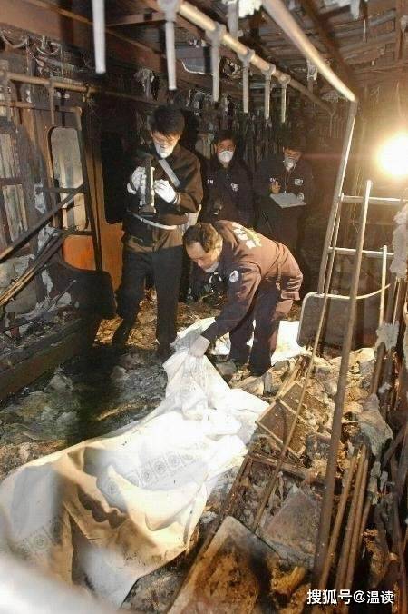 原创2003年韩国地铁纵火案198人死亡298人失踪57岁犯人竟逃过死刑