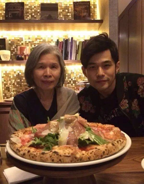 李亚男身高从而决定了贾玲的人生走向
