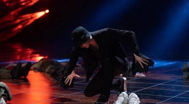 争相模仿的舞蹈 b8fcc000622049528e0e773aef11fdb3.jpeg