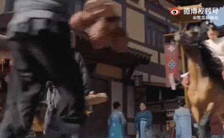 什么|马戴美瞳画眼线？太子妃升职记的马后期合成，骑马戏都是这么拍？！