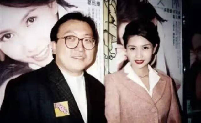 因为|邱淑贞和30亿富豪结婚那天,有人致电富豪:你的老婆,当过王晶的三儿