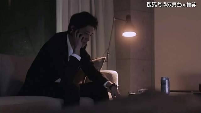 受伤害|耽推丨日本双男主电影《无法触碰的爱》漫改，贱萌霸道上司×敏感脆弱下属