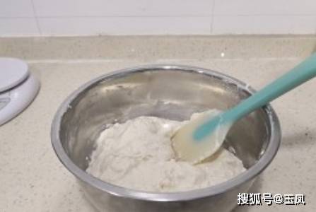 葱花|冬天早餐吃它最合适,不煎不烤,加火腿上锅一蒸,出锅全家抢着吃