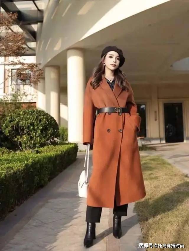 色调 冬季外套在精不在多，优雅女人必备“羊绒大衣”，百搭高贵显气质