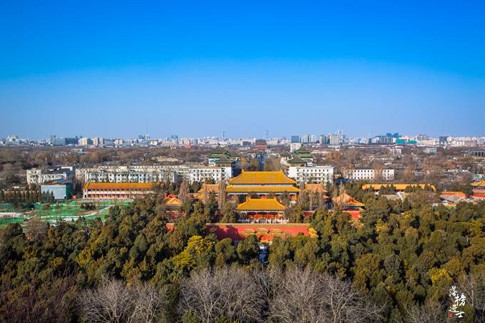 九寨沟|11月国内旅游值得推荐的八个地方，秋色绝美，随手一拍就是大片