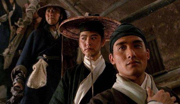 徐克|漫天黄沙中的《新龙门客栈》：有情有义的死，远胜无情无义的活