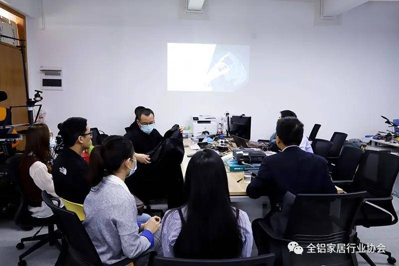 华南理工大学与大沥镇校企产学研对接——全铝家居制造智能化潜力大？