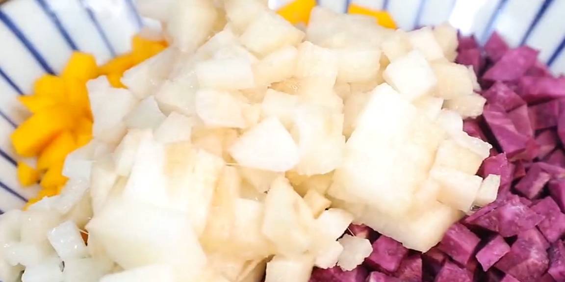 做法|早餐试试这样做,不用揉不用擀,筷子搅一搅,出锅香甜松软,真香