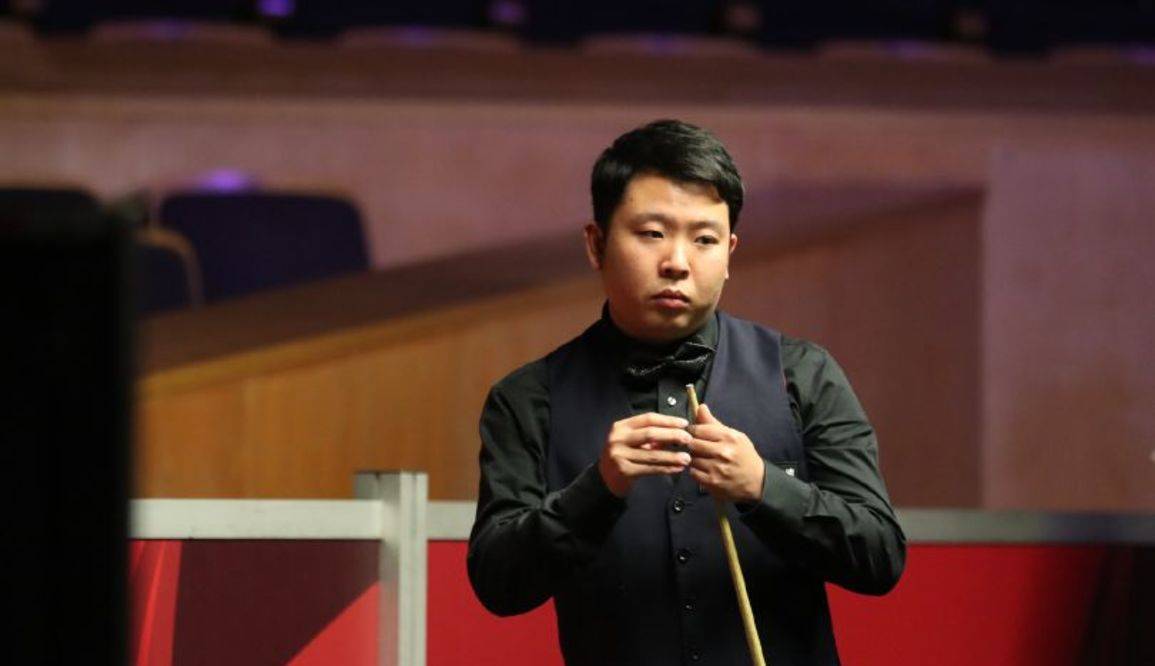 斯诺克排名赛冠军排行榜_(体育)斯诺克英锦赛夺冠赵心童排名赛首捧杯